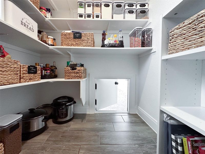 Quater door to garage for easy grocery drop.