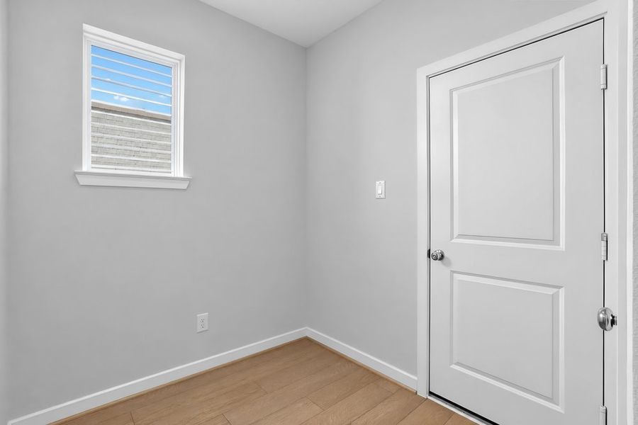Spacious, unfurnished interior of a new home in Avalon at Cypress, Cypress (Image 30).