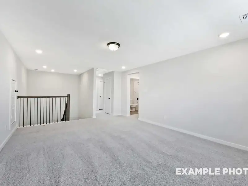 Spacious, unfurnished interior of a new home in Sundance Cove, Crosby (Image 24).