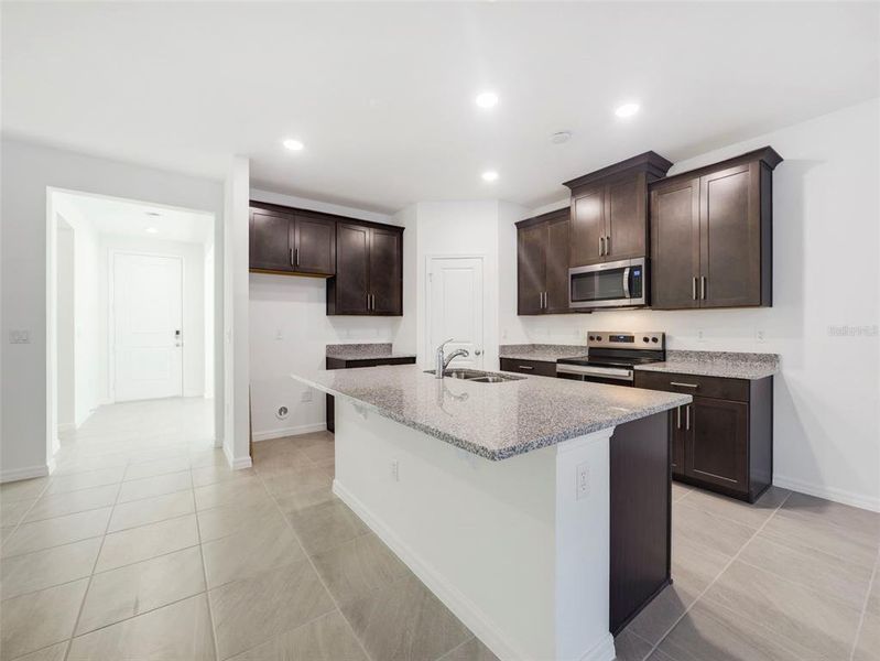 Furnished interior view inside a new home in Aulin Square, Oviedo (Image 8).