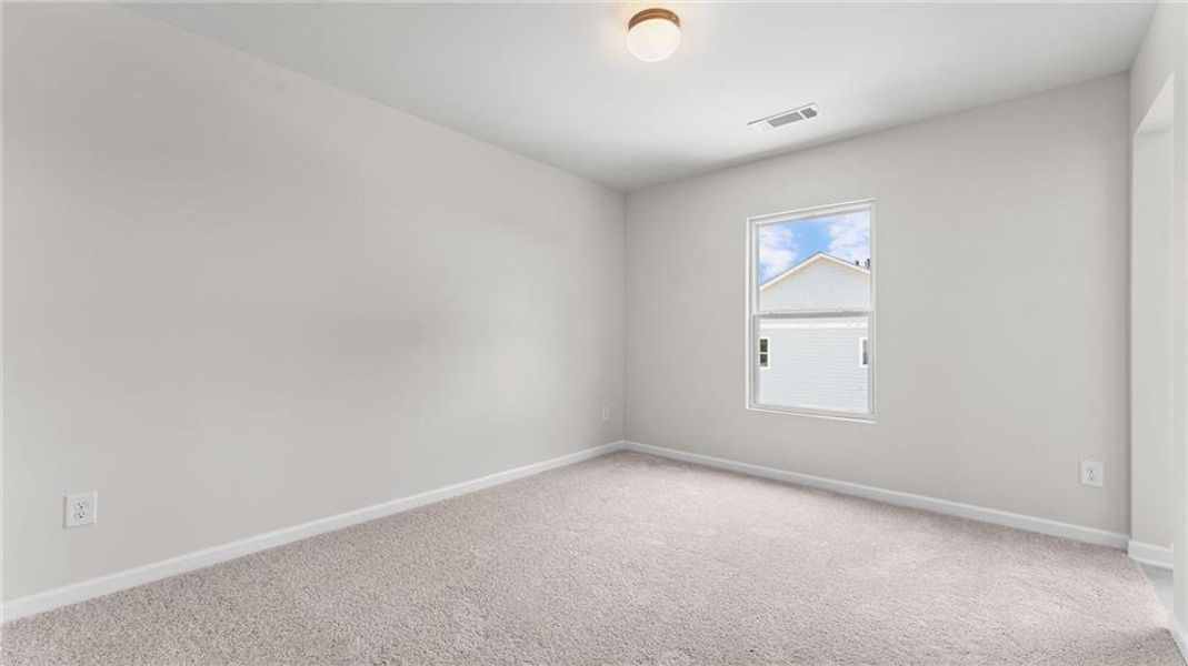 Spacious, unfurnished interior of a new home in Magnolia Trace, Flowery Branch (Image 5).