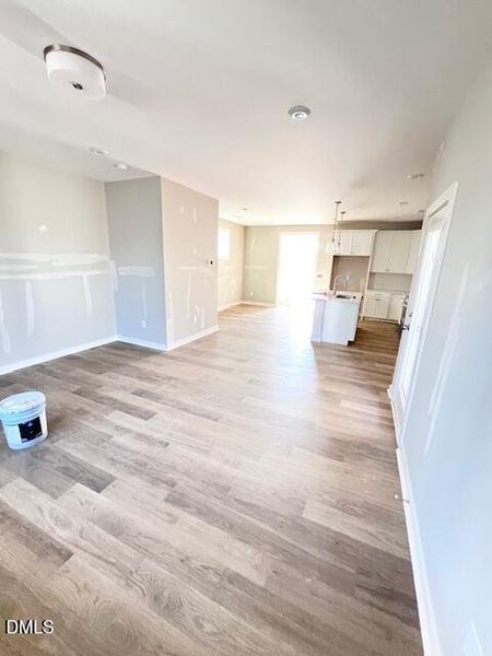 Interior 4 - 27 Dec 2025