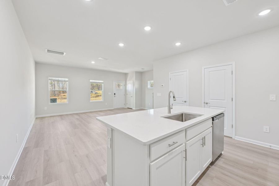 6 - Kitchen 6 - Kitchen