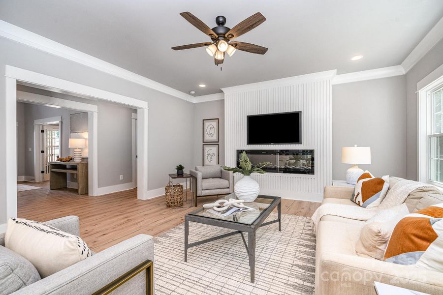 Living room w fireplace