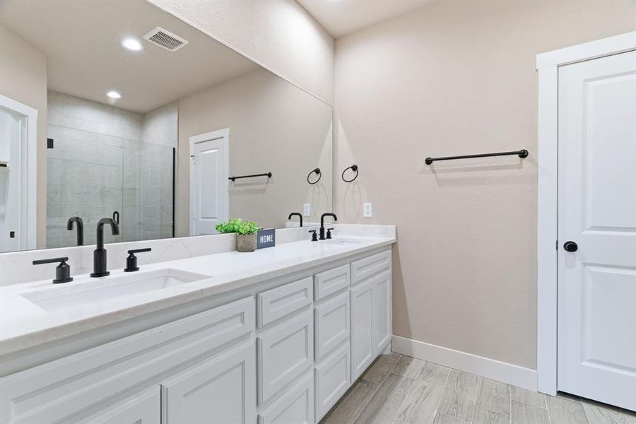 Furnished interior view inside a new home in , Bridgeport (Image 8).