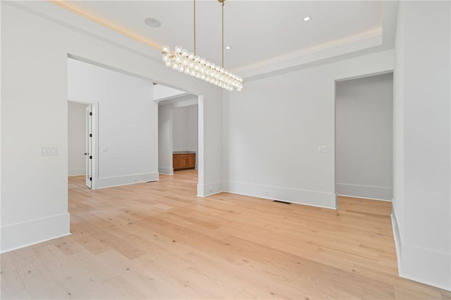 Spacious, unfurnished interior of a new home in , Alpharetta (Image 25).
