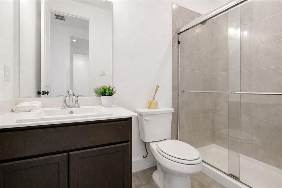 Furnished interior view inside a new home in , Hickory Creek (Image 14).
