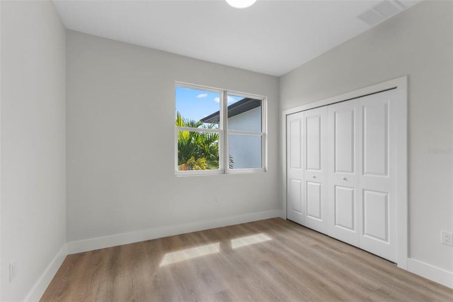 Spacious, unfurnished interior of a new home in , North Port (Image 16).