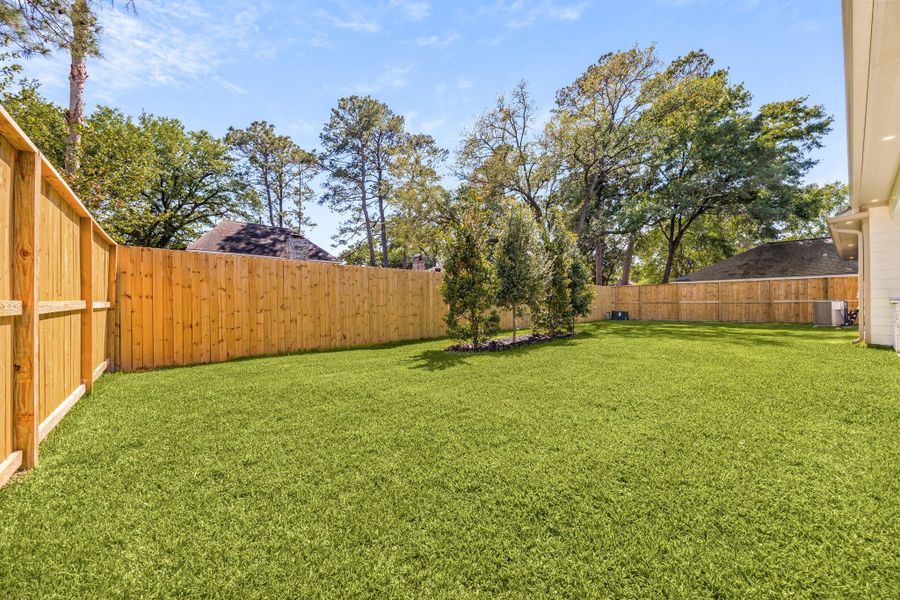 Exterior details and patio area of a home in , Houston (Image 28).