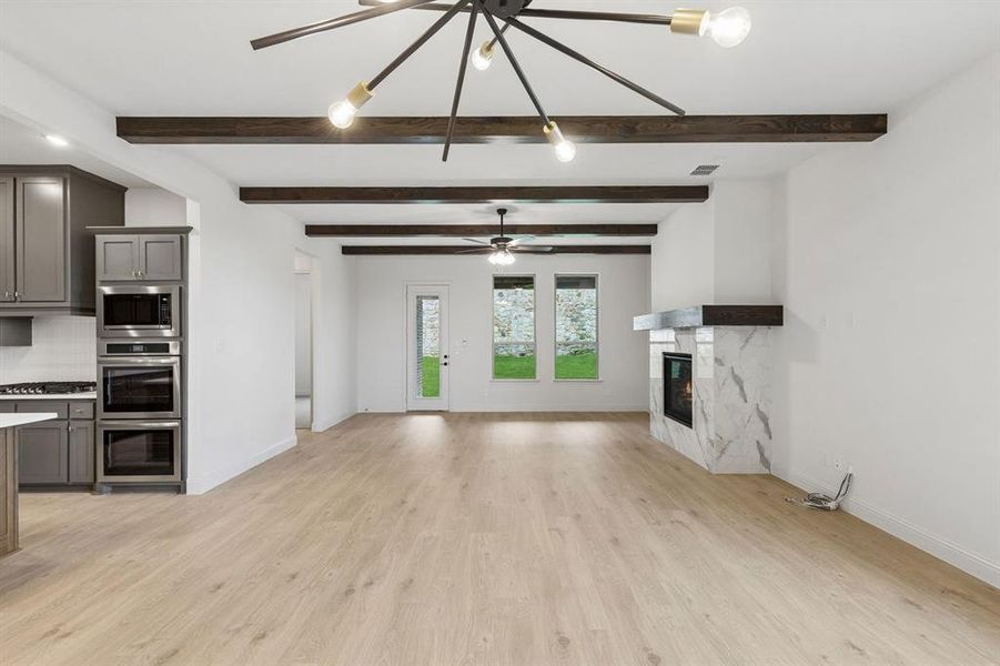 Spacious, unfurnished interior of a new home in Timberbrook, Justin (Image 13).