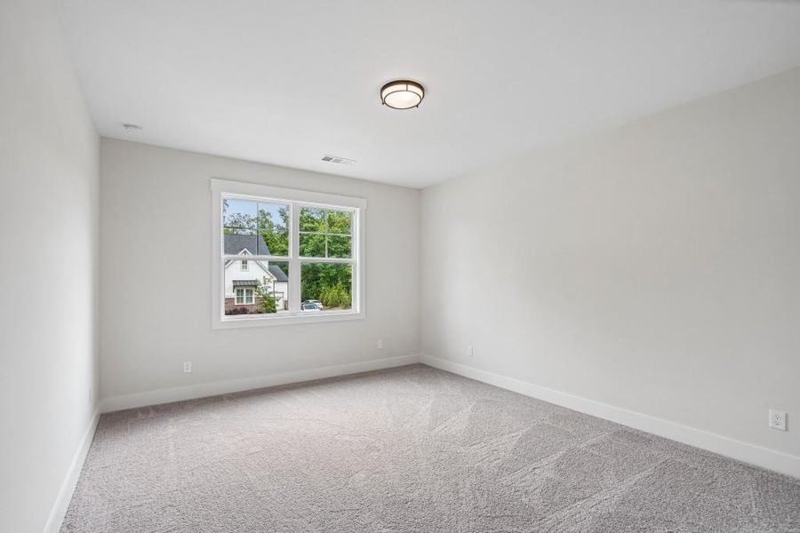 Spacious, unfurnished interior of a new home in Arden on Lanier, Cumming (Image 23).