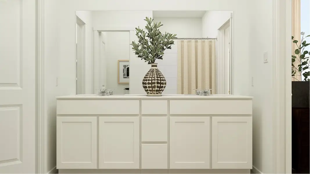 2640 Luna Owners Bath 1of2 F1 070225 2640 Luna Owners Bath 1of2 F1 070225