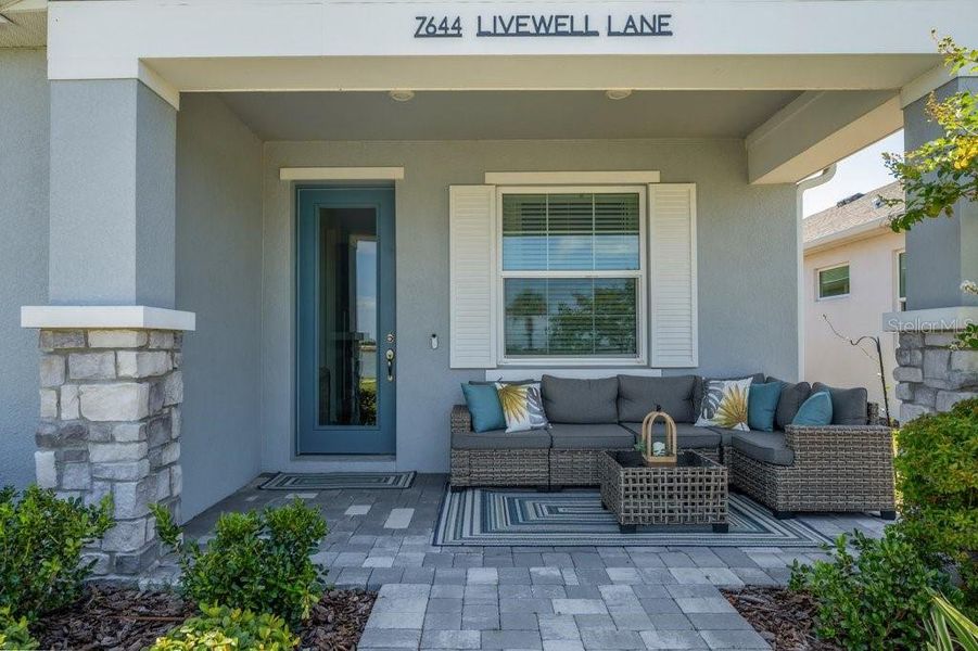 Exterior details and patio area of a home in , Sarasota (Image 21).