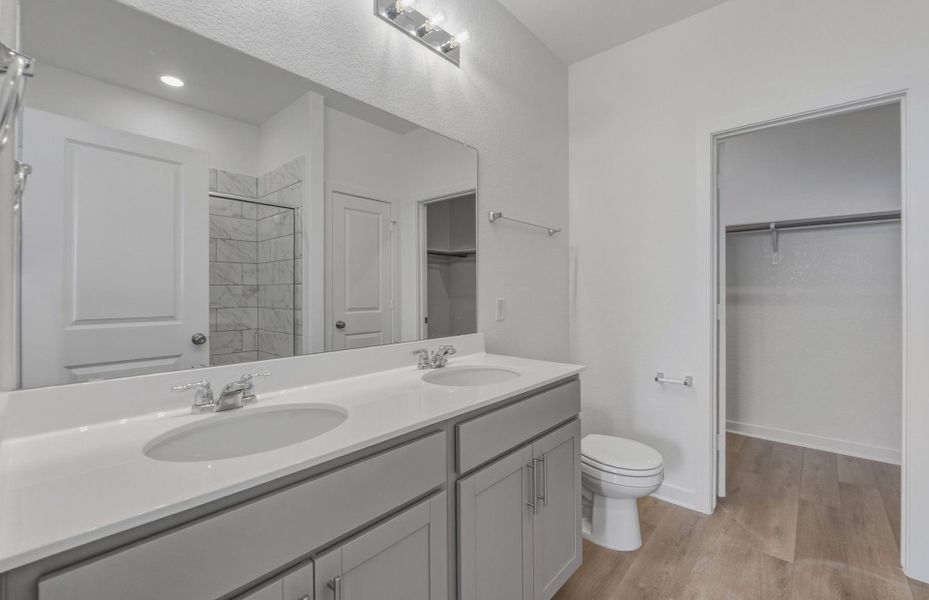 Furnished interior view inside a new home in Skyview, Belton (Image 3).