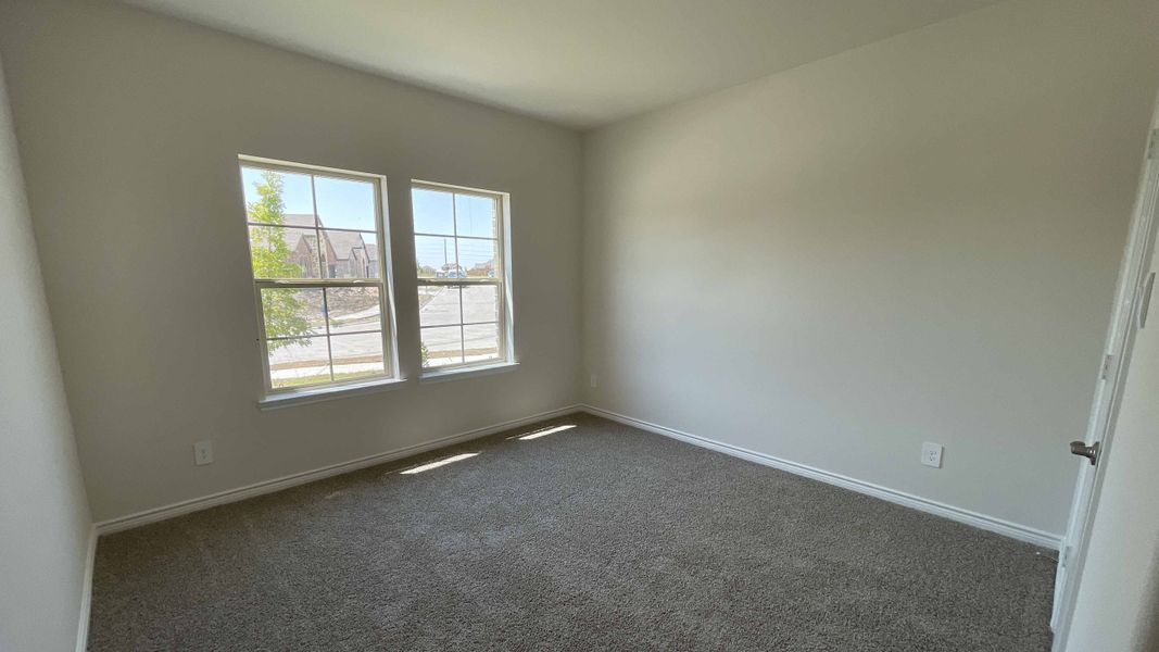 Spacious, unfurnished interior of a new home in Elevon, Lavon (Image 8).