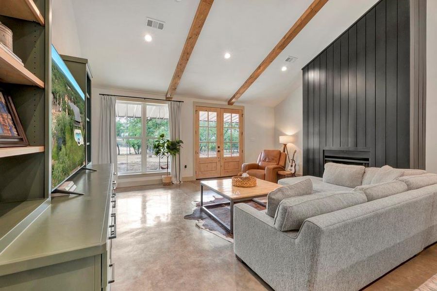Furnished interior view inside a new home in , Tolar (Image 7).
