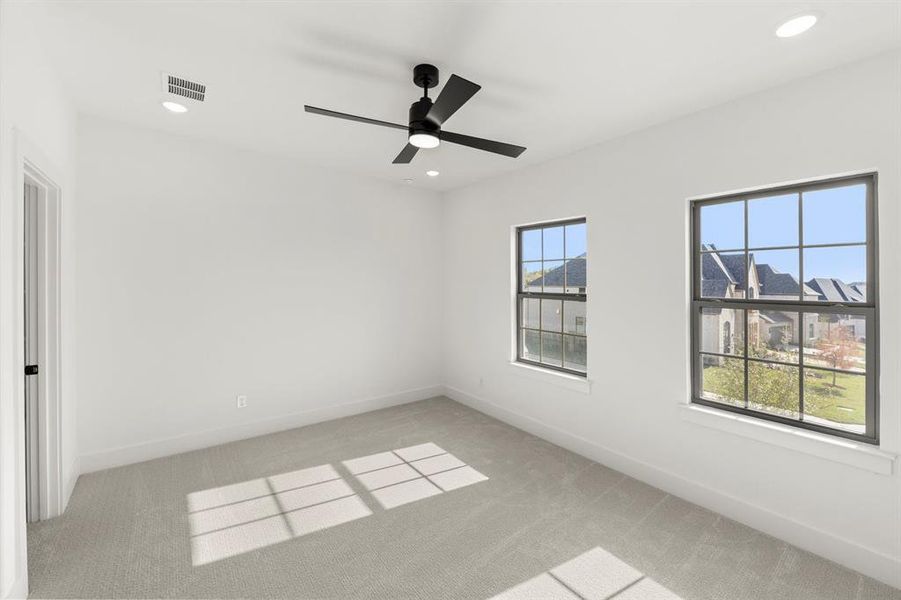 40. 551 Twilight - Bed 4 40. 551 Twilight - Bed 4