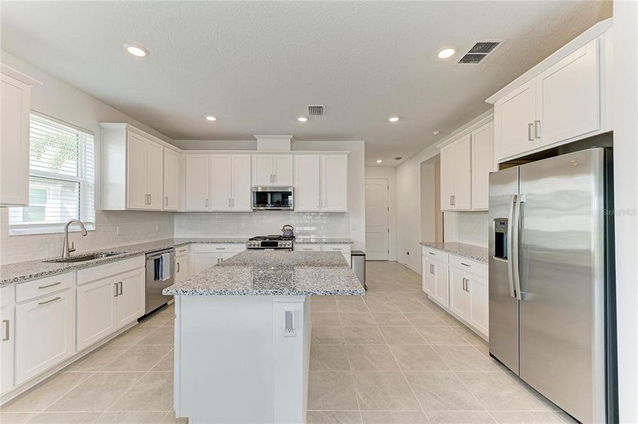 Furnished interior view inside a new home in , Lakewood Ranch (Image 16).