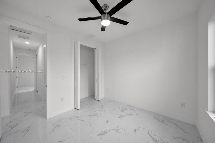 Spacious, unfurnished interior of a new home in , Lehigh Acres (Image 29).