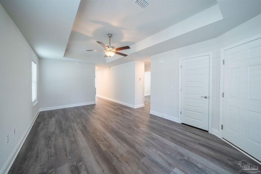 Spacious, unfurnished interior of a new home in Allison Acres, Cantonment (Image 10).
