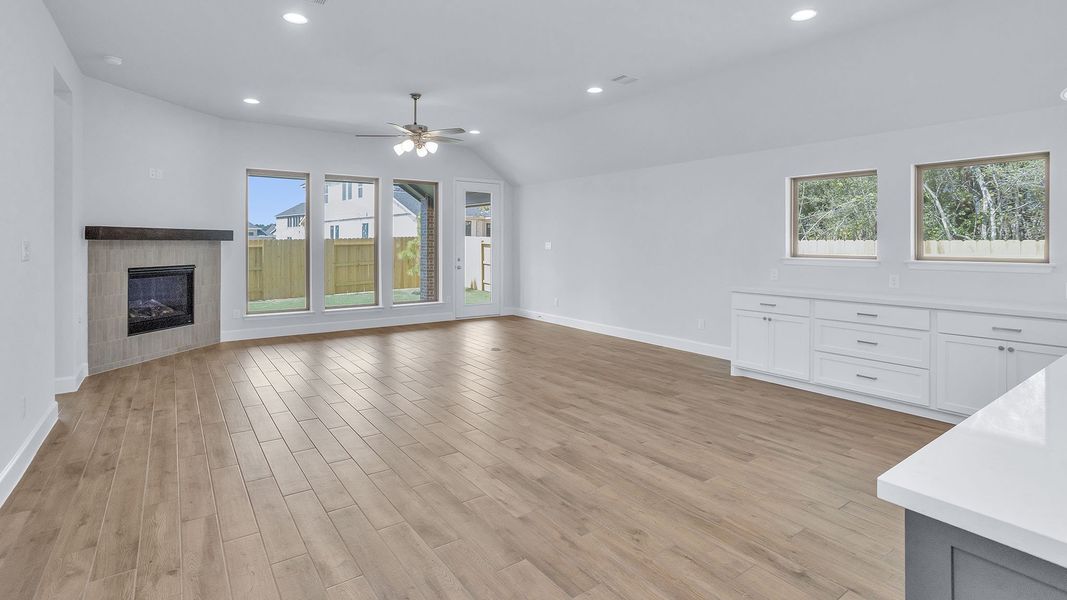 Spacious, unfurnished interior of a new home in Woodhavyn, Magnolia (Image 76).