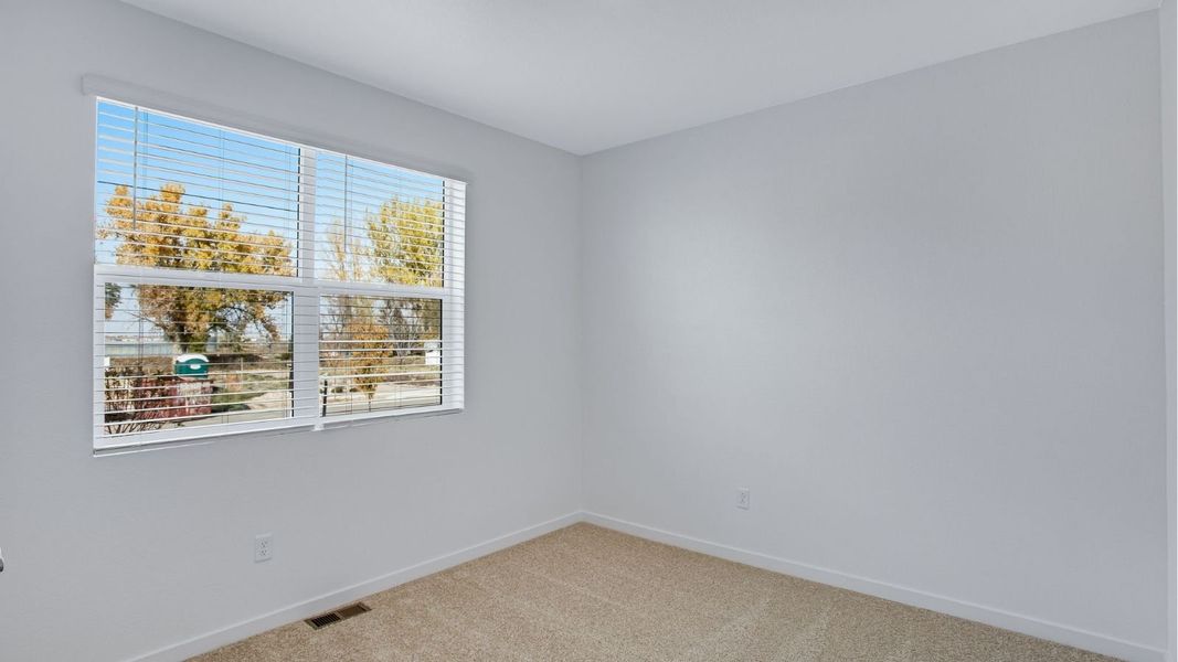Spacious, unfurnished interior of a new home in Hansen Farm, Fort Collins (Image 18).