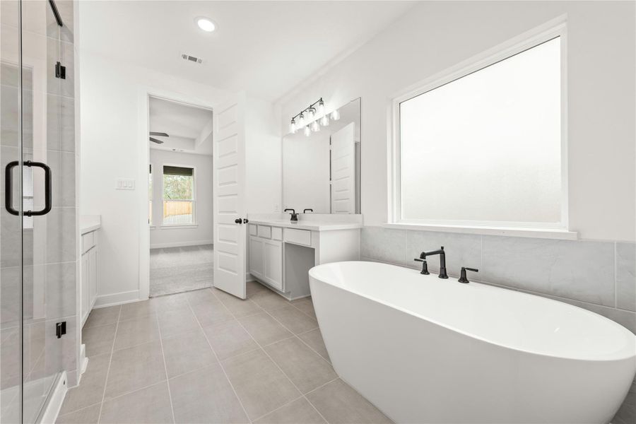 Furnished interior view inside a new home in Kresston, Montgomery (Image 8).