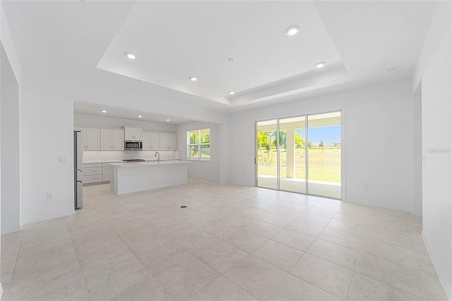 Spacious, unfurnished interior of a new home in Calesa Township, Ocala (Image 51).