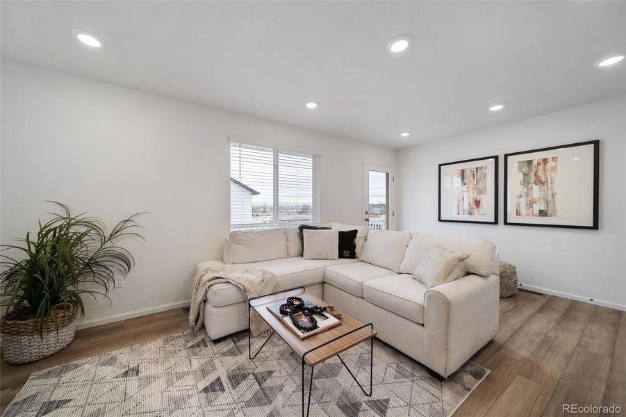 Furnished interior view inside a new home in Thompson River Ranch, Johnstown (Image 20).