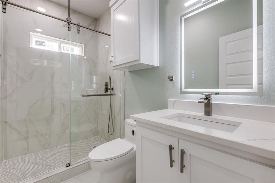 Furnished interior view inside a new home in , Dallas (Image 10). Furnished interior view inside a new home in , Dallas (Image 10).