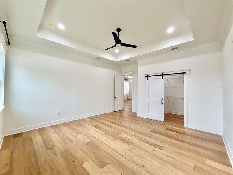 Spacious, unfurnished interior of a new home in , Gainesville (Image 36).