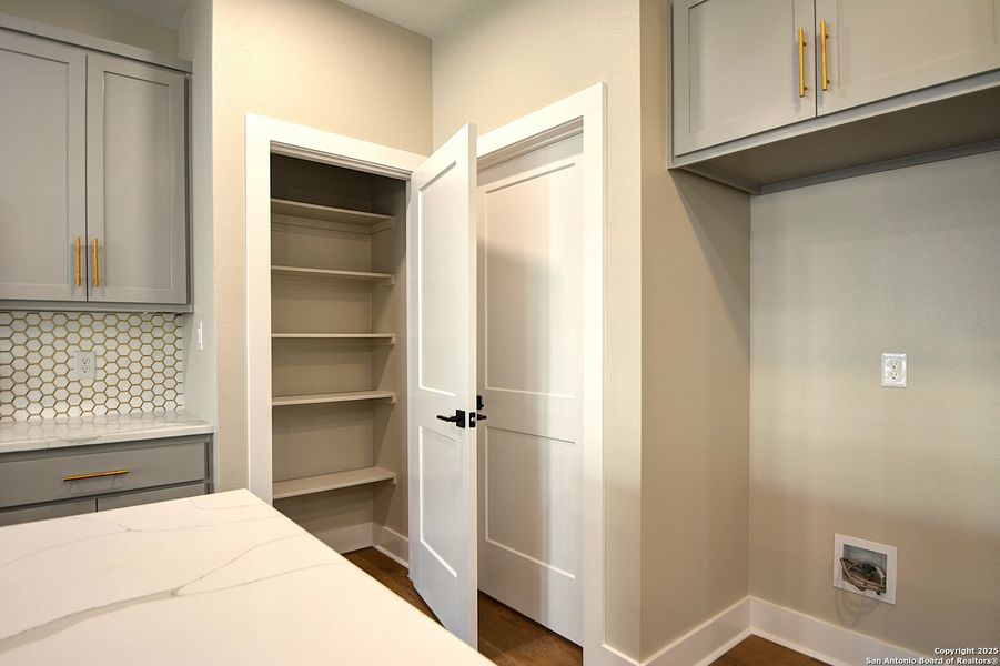 Image 43 of a home in .