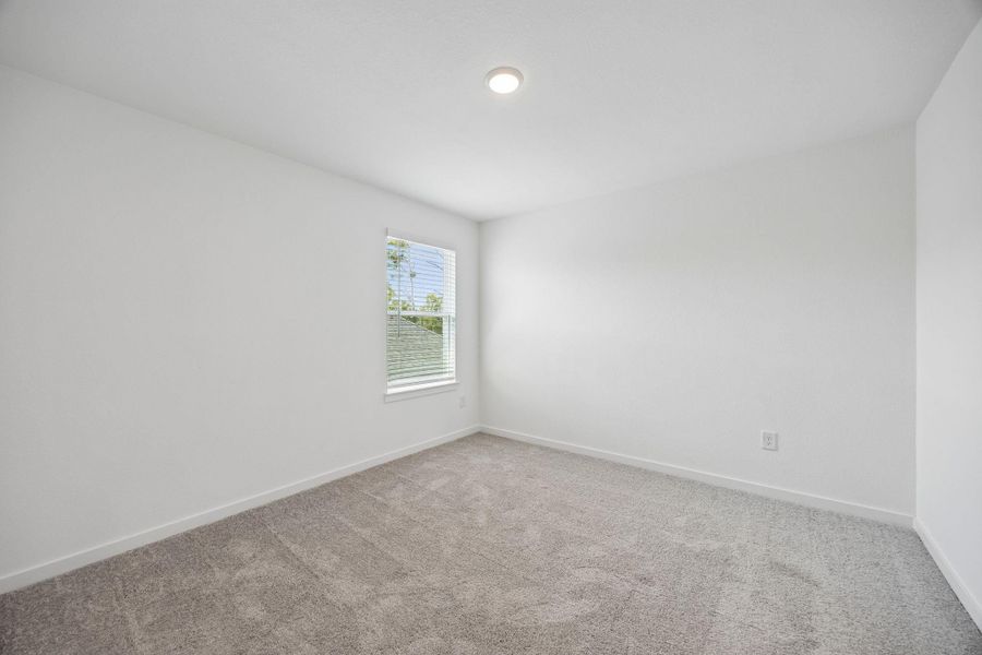 Spacious, unfurnished interior of a new home in Pulte Homes at Two Step Farm, Montgomery (Image 25).