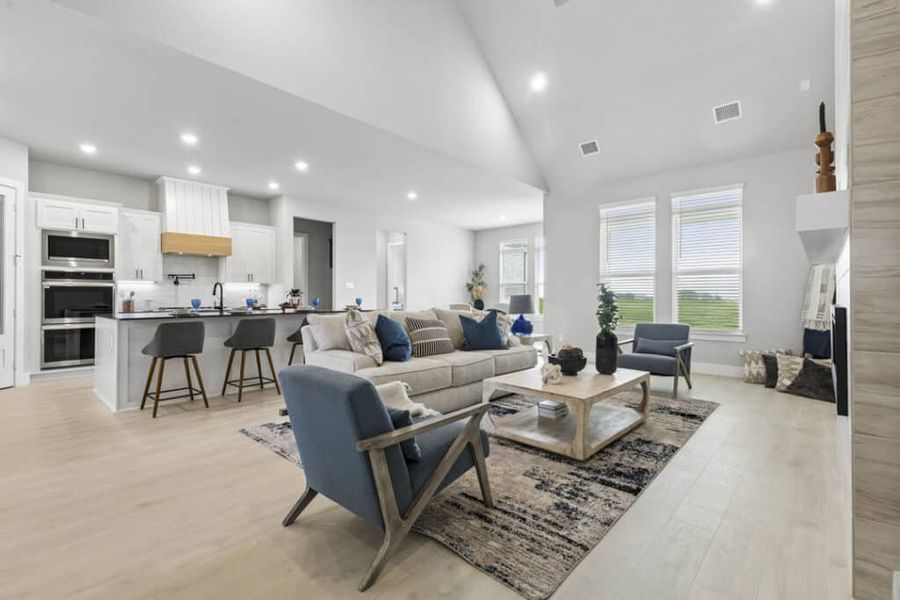 Representative furnished interior of a home built from the The Quartz by Lillian Custom Homes in Emerson Farms, Rockwall (Image 9). Representative furnished interior of a home built from the The Quartz by Lillian Custom Homes in Emerson Farms, Rockwall (Image 9).