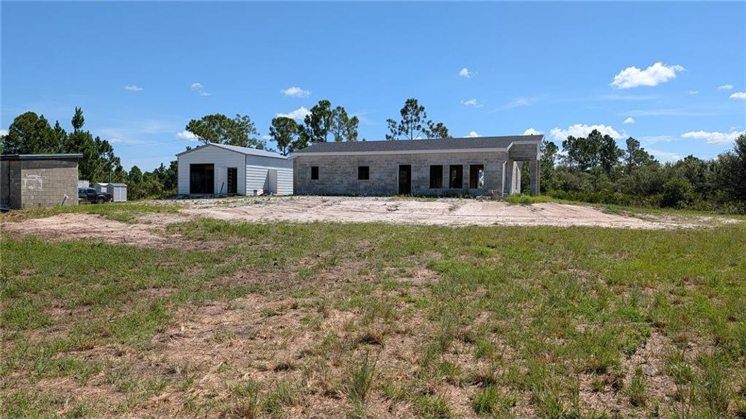Exterior details and patio area of a home in , Punta Gorda (Image 6).