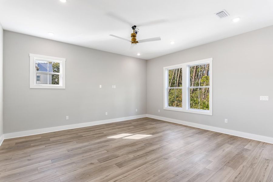 Representative unfurnished interior of a home built from the Pearl by Brock Built in Nautilus Pointe, Inlet Beach (Image 39).