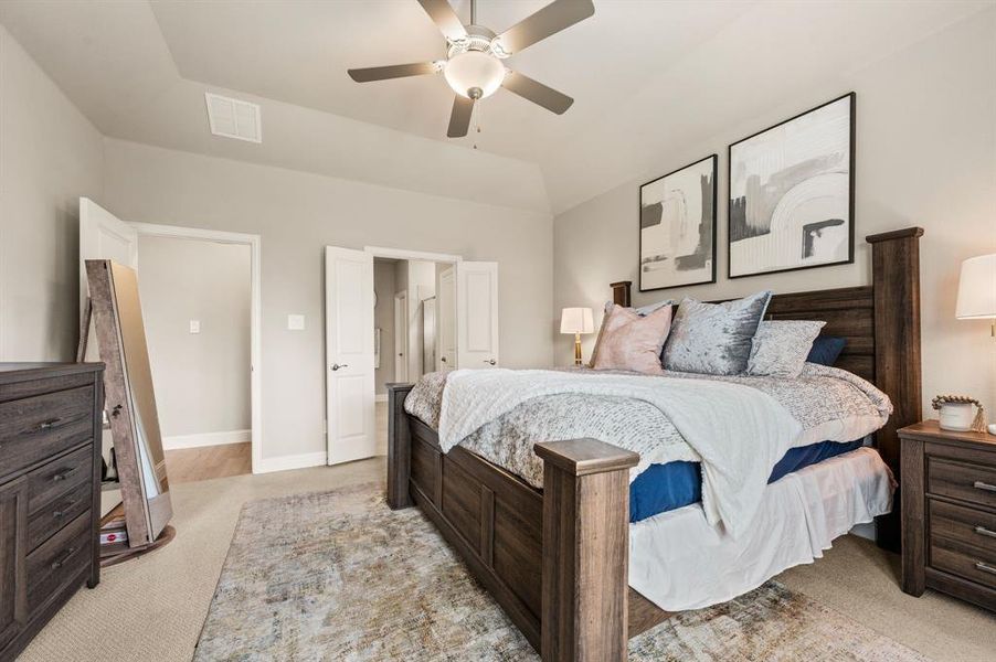 Furnished interior view inside a new home in , Fort Worth (Image 22).