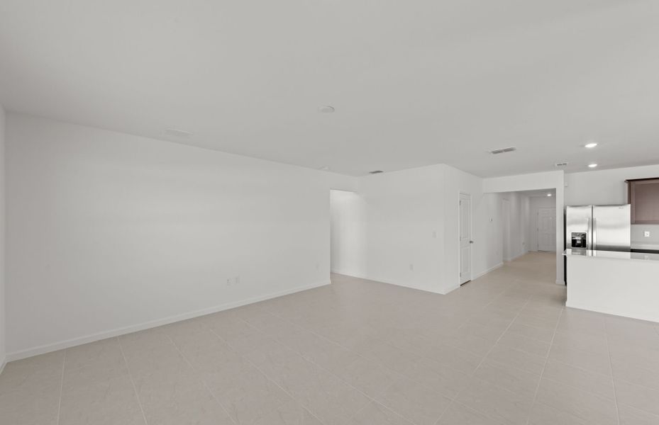 Spacious, unfurnished interior of a new home in Caloosa Cove, Labelle (Image 26). Spacious, unfurnished interior of a new home in Caloosa Cove, Labelle (Image 26).