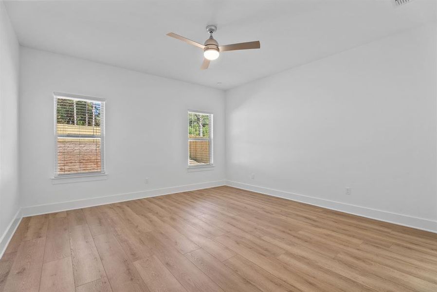 Spacious, unfurnished interior of a new home in , Tyler (Image 9).