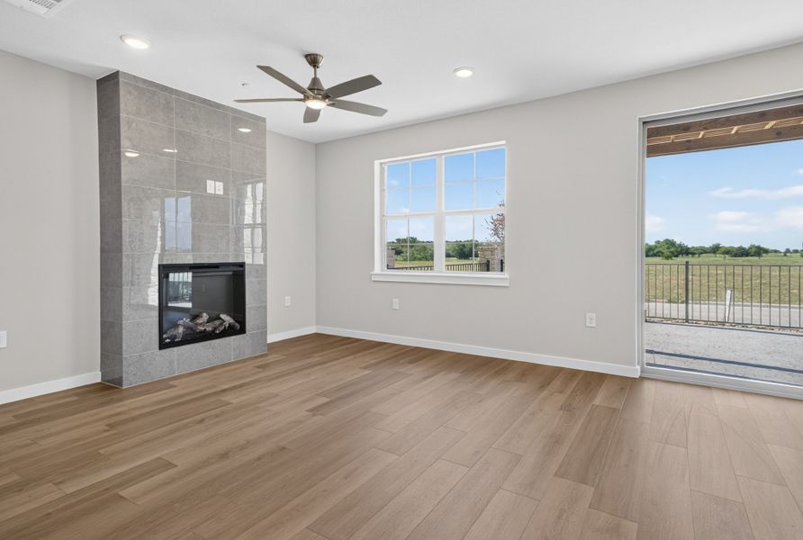 Spacious, unfurnished interior of a new home in The Tribute, The Colony (Image 26).