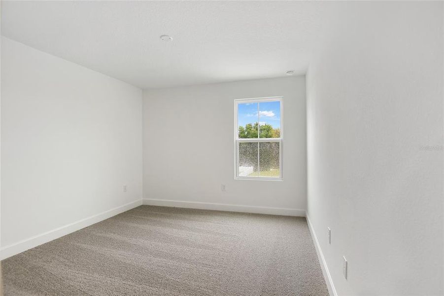 Spacious, unfurnished interior of a new home in Seasons at Wekiva Ridge, Mount Dora (Image 15).