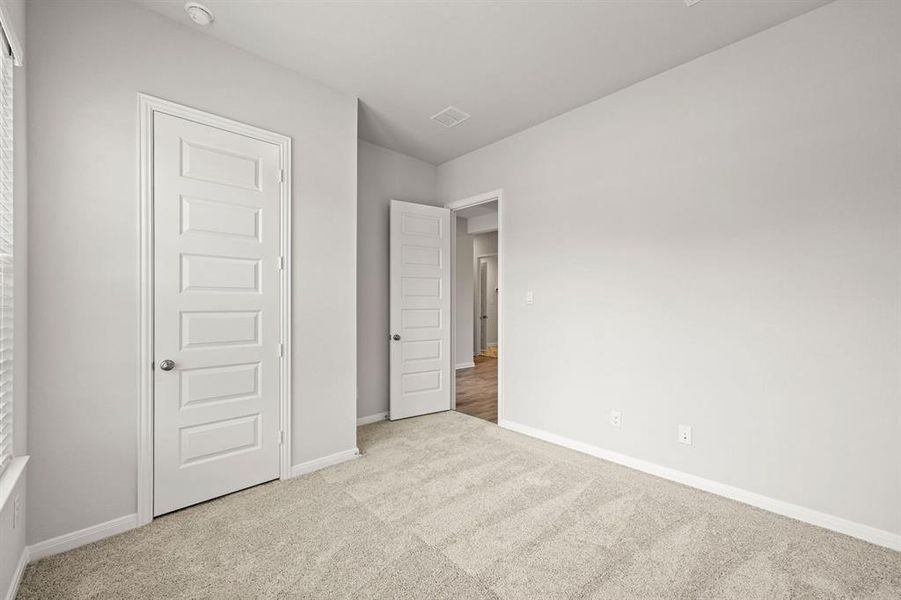 18-web-or-mls-1426-red-clover-ave