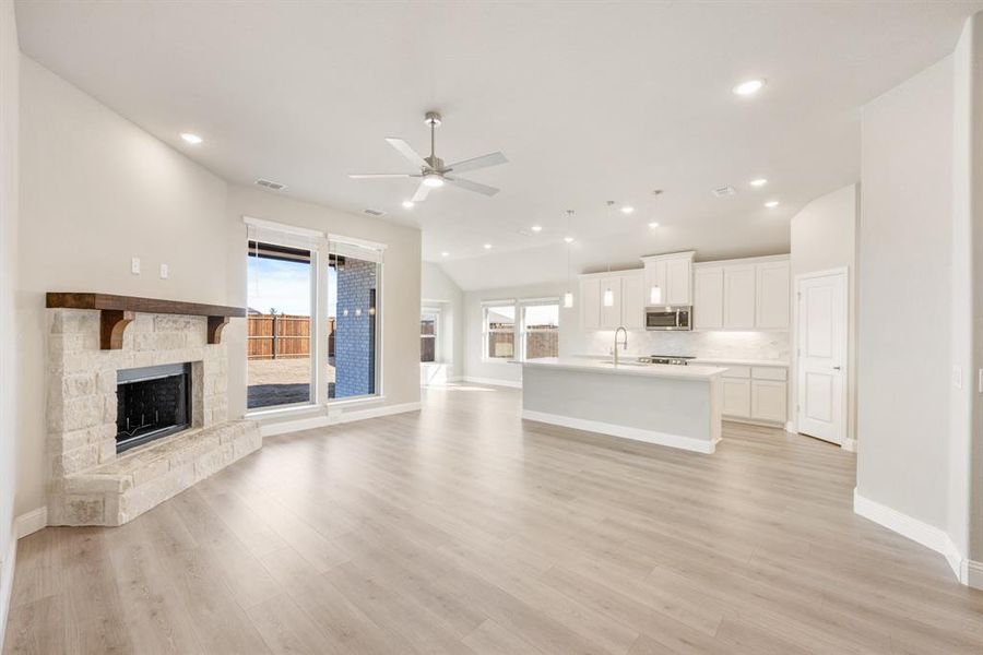 Spacious, unfurnished interior of a new home in Georgetown at Kings Fort, Kaufman (Image 17).