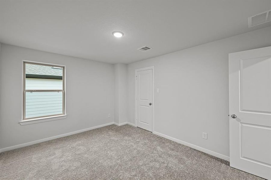 Spacious, unfurnished interior of a new home in The Woodlands Hills 45', Willis (Image 15). Spacious, unfurnished interior of a new home in The Woodlands Hills 45', Willis (Image 15).