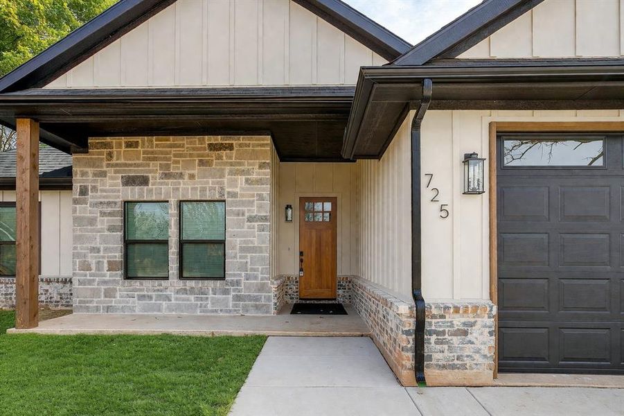 Exterior details and patio area of a home in , Runaway Bay (Image 3). Exterior details and patio area of a home in , Runaway Bay (Image 3).