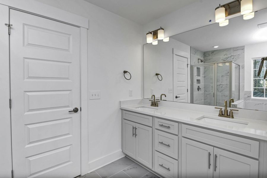 Furnished interior view inside a new home in Clubside Reserve at Summerlake, Lexington (Image 7). Furnished interior view inside a new home in Clubside Reserve at Summerlake, Lexington (Image 7).