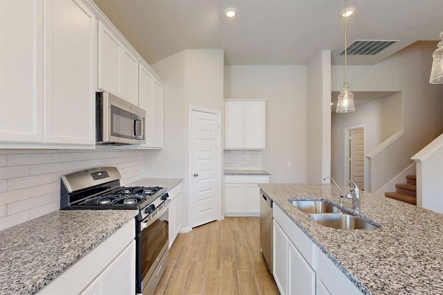 Furnished interior view inside a new home in Mobberly Farms, Pilot Point (Image 6).