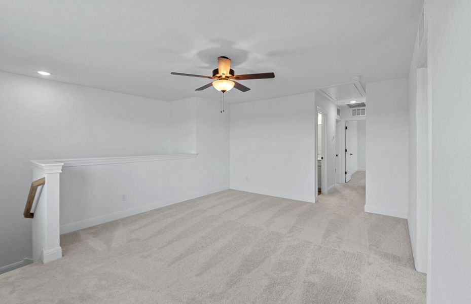 Spacious, unfurnished interior of a new home in Lagos, Manor (Image 22).