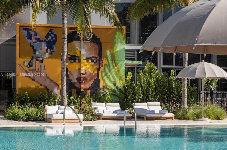 Community amenities in , Hallandale Beach (Image 33).