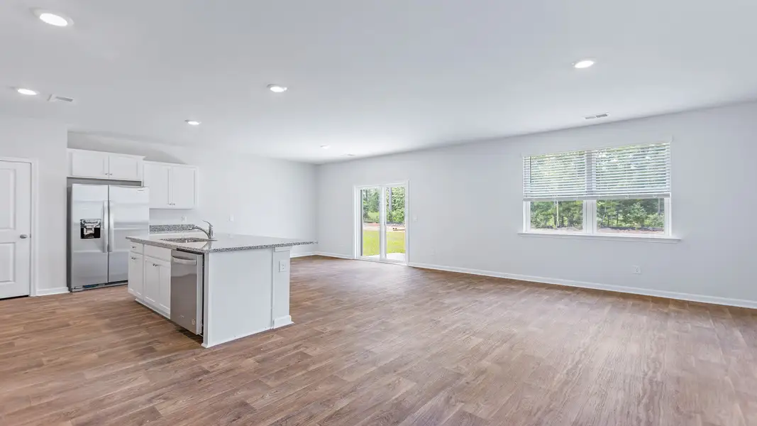 Spacious, unfurnished interior of a new home in Gates Village, Lugoff (Image 7). Spacious, unfurnished interior of a new home in Gates Village, Lugoff (Image 7).